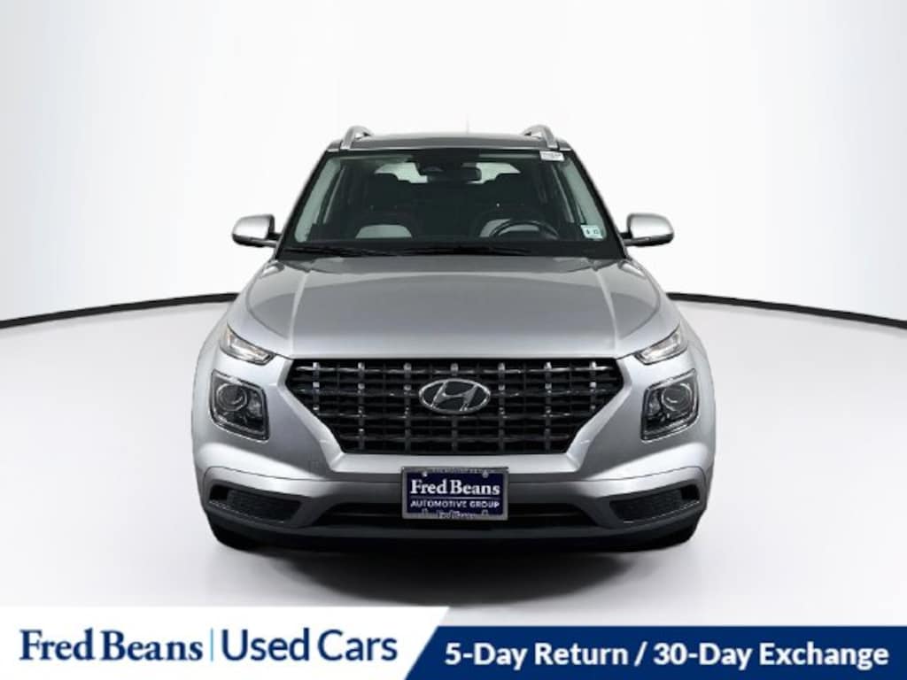 Used 2024 Hyundai Venue SEL SUV