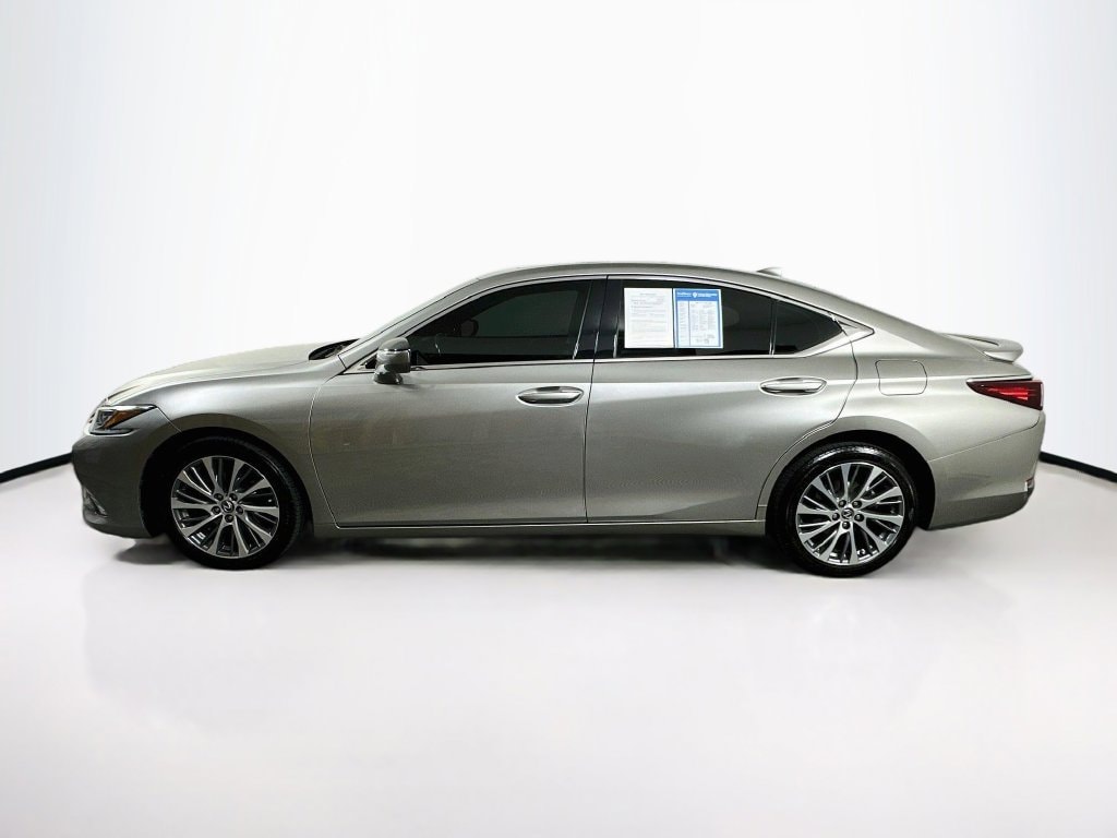 Used 2021 Lexus ES 250 Sedan