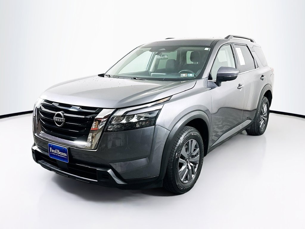 Used 2024 Nissan Pathfinder SV SUV