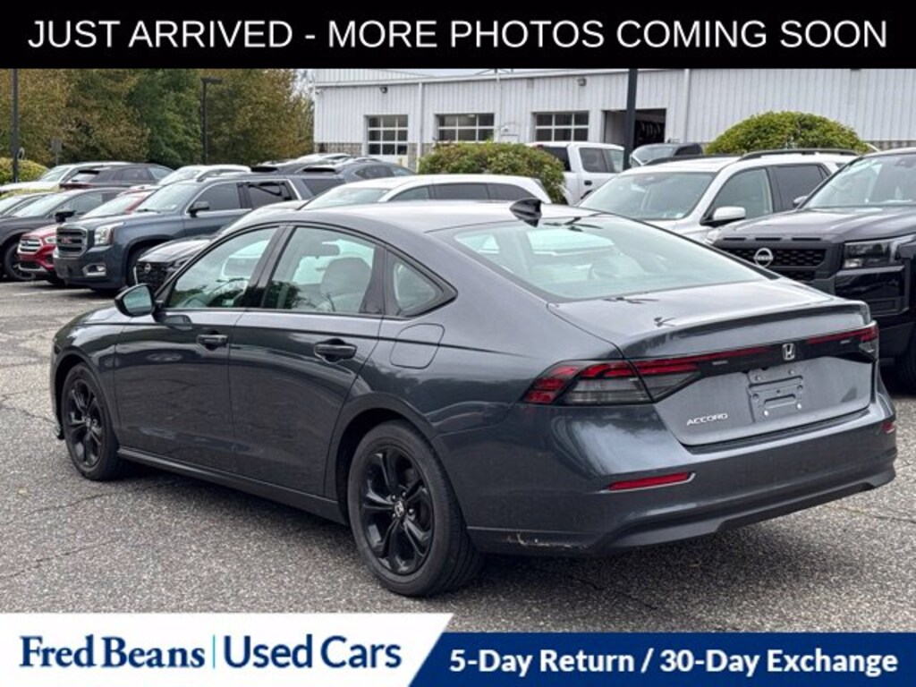 Used 2025 Honda Accord SE Sedan