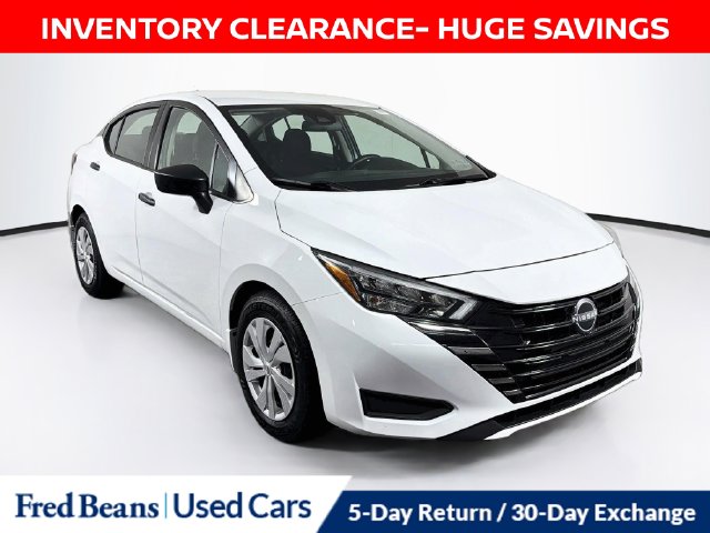  Nissan Versa