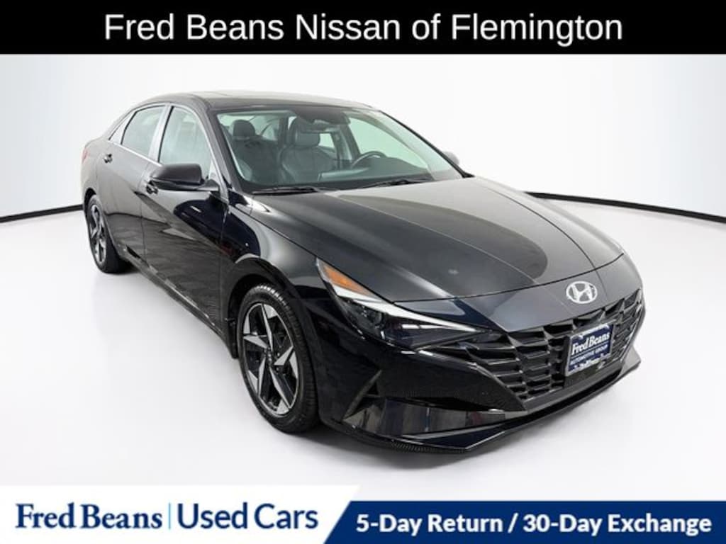 Used 2023 Hyundai Elantra Limited Sedan