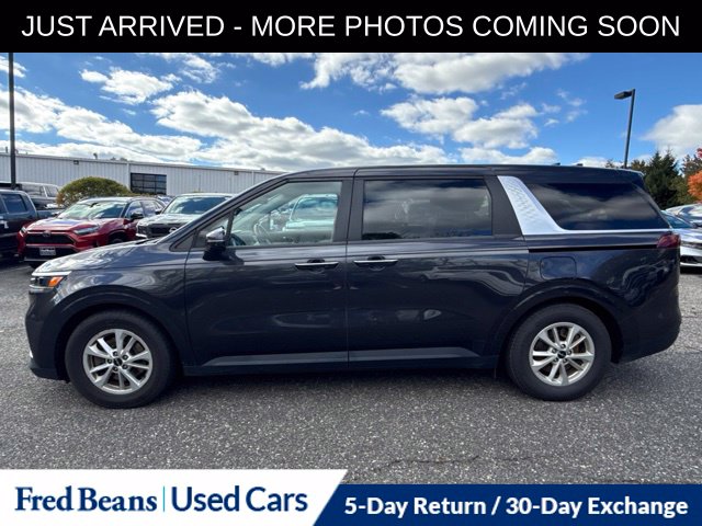Used 2024 Kia Carnival LX MPV