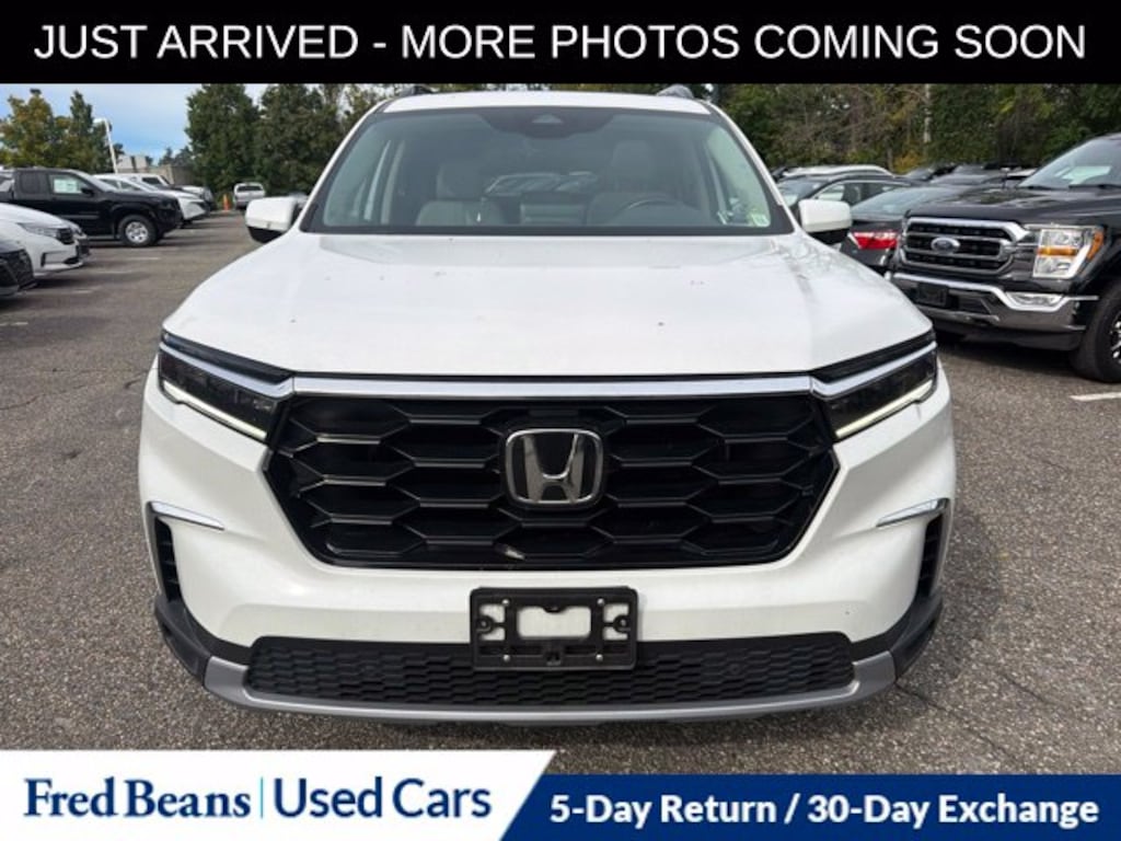 Used 2024 Honda Pilot Touring SUV