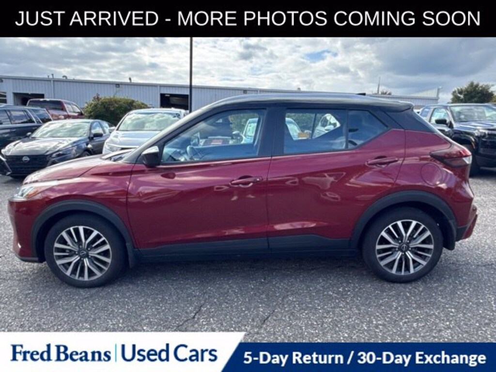 Used 2024 Nissan Kicks SV SUV