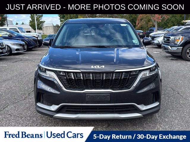 Used 2024 Kia Carnival LX MPV