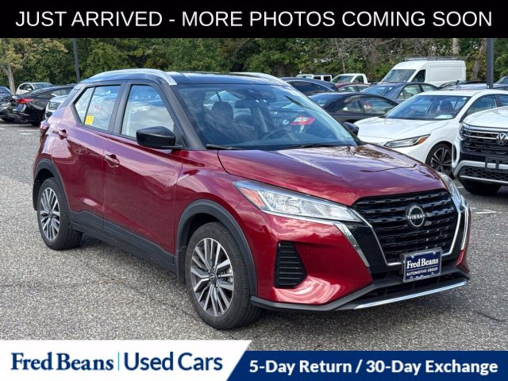 Used 2024 Nissan Kicks SV SUV