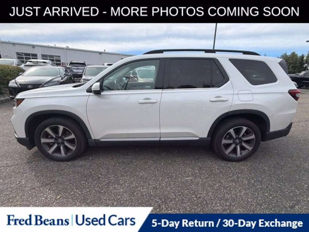 Used 2024 Honda Pilot Touring SUV