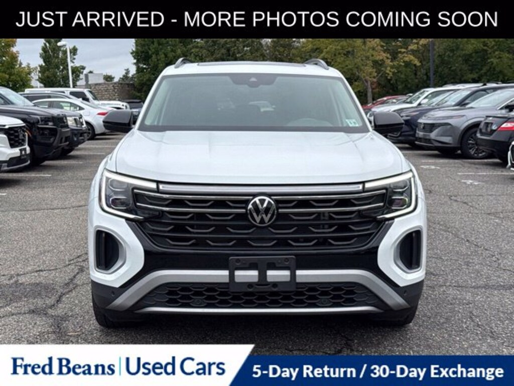 Used 2024 Volkswagen Atlas 2.0T Peak Edition SE w/Technology SUV