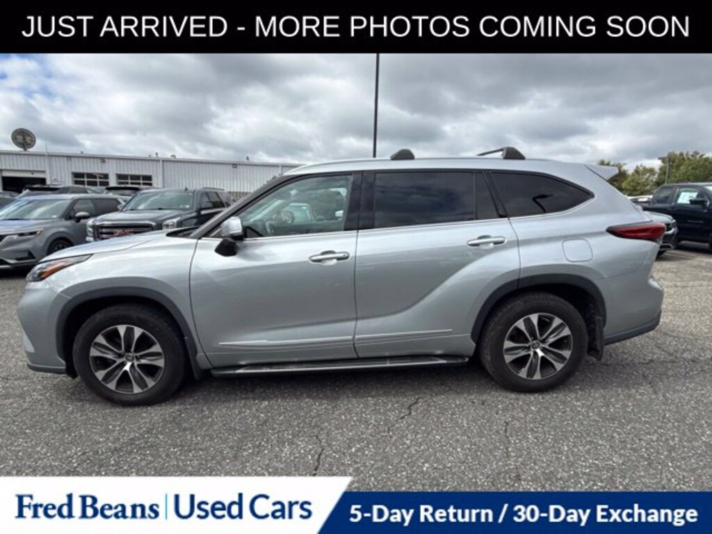 Used 2022 Toyota Highlander XLE SUV