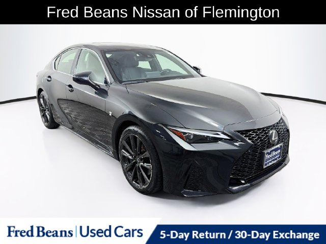 2023 Lexus IS