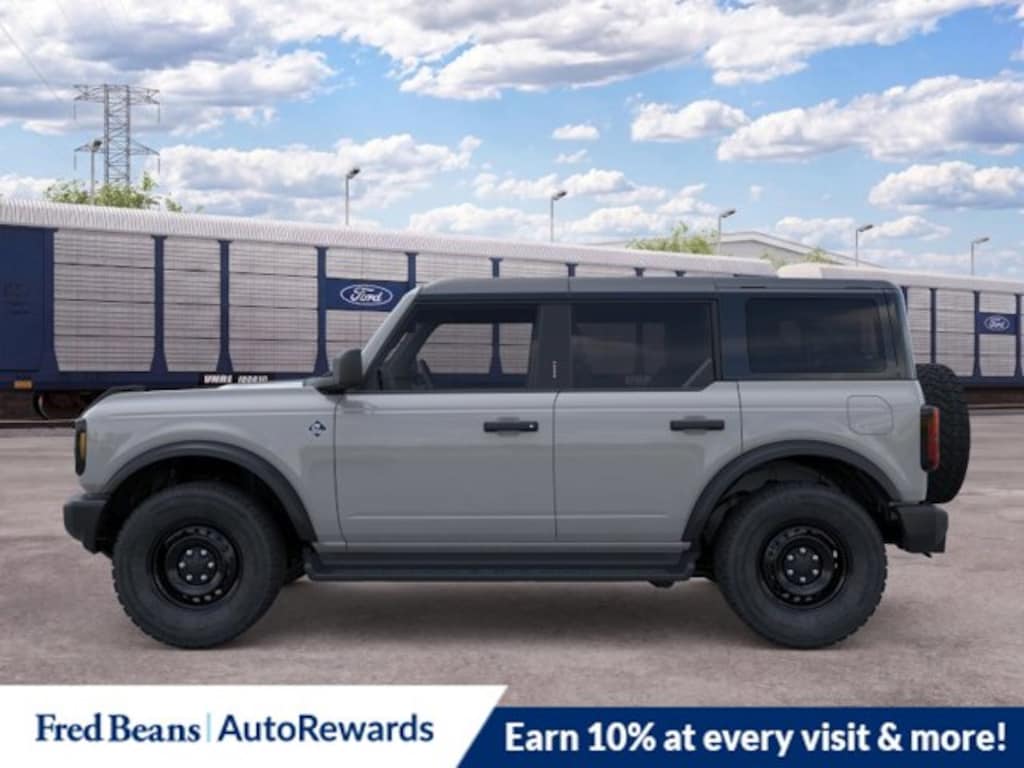 New 2026 Ford Bronco Outer Banks SUV