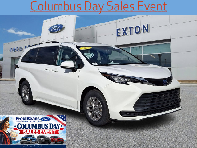 Used 2022 Toyota Sienna LE Van Passenger Van