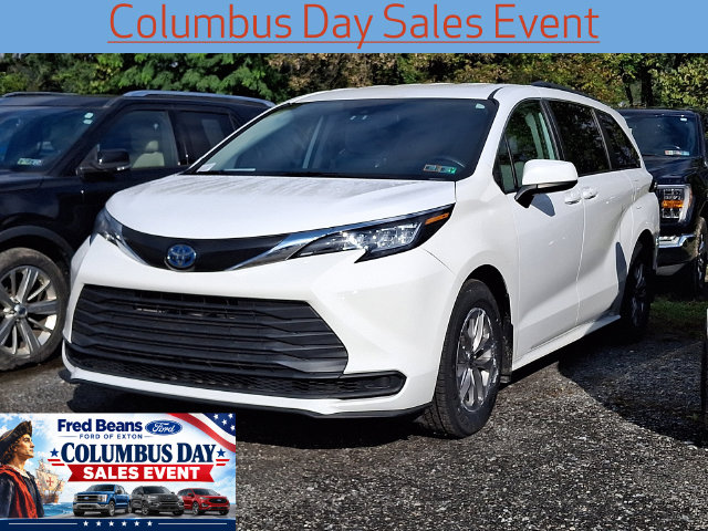 Used 2022 Toyota Sienna LE Van Passenger Van