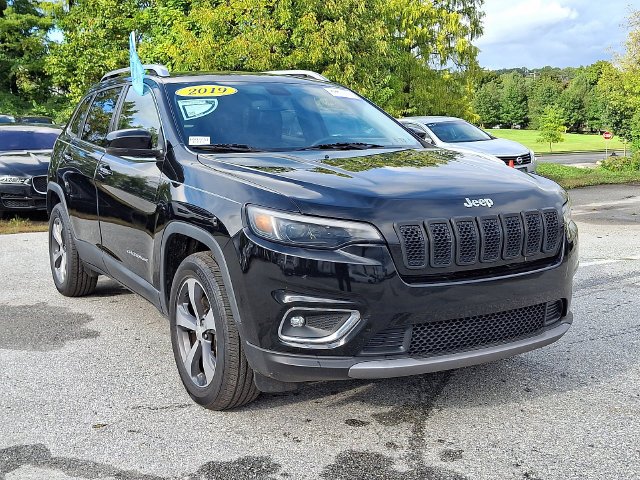 Used 2019 Jeep Cherokee Limited with VIN 1C4PJMDX7KD281638 for sale in Exton, PA