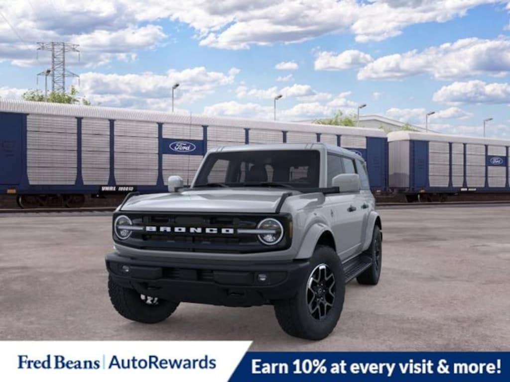 New 2026 Ford Bronco Outer Banks SUV