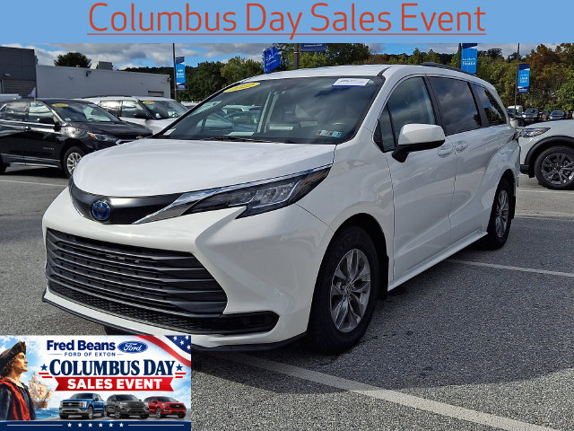 Used 2022 Toyota Sienna LE Van Passenger Van