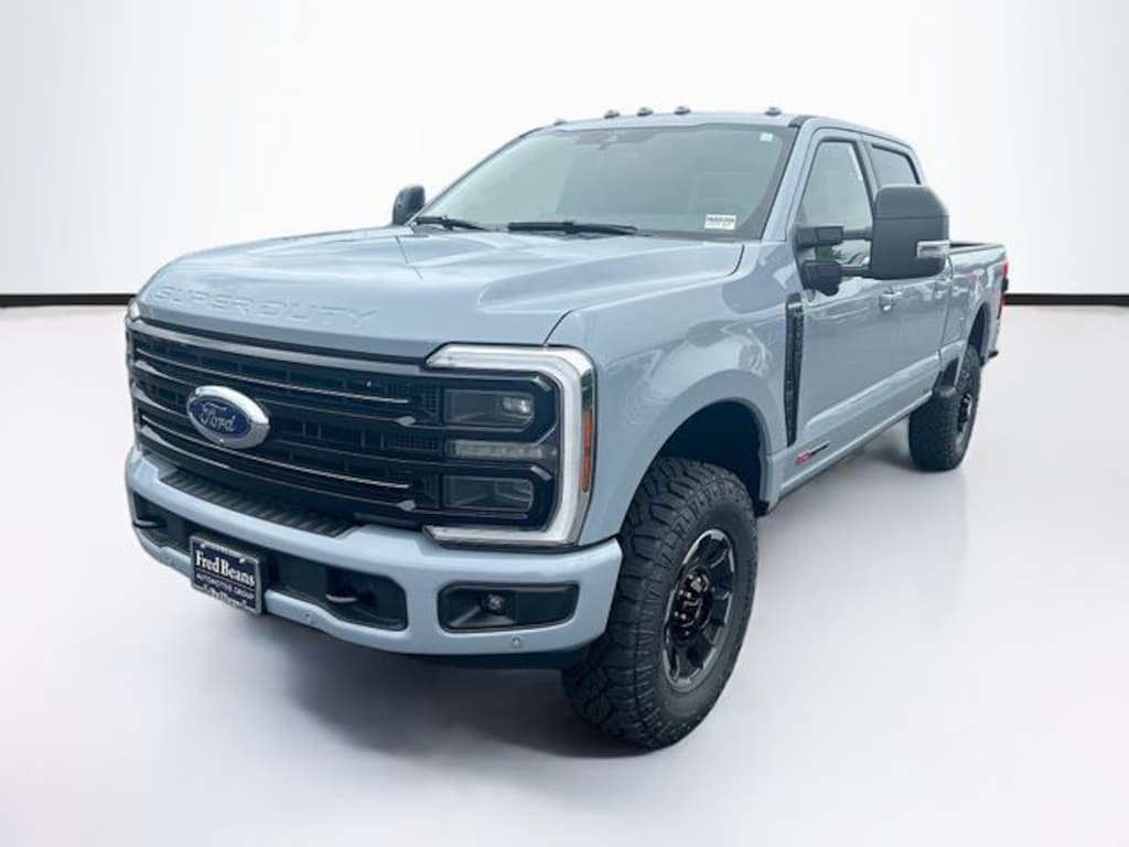New 2026 Ford Super Duty Platinum TRUCK