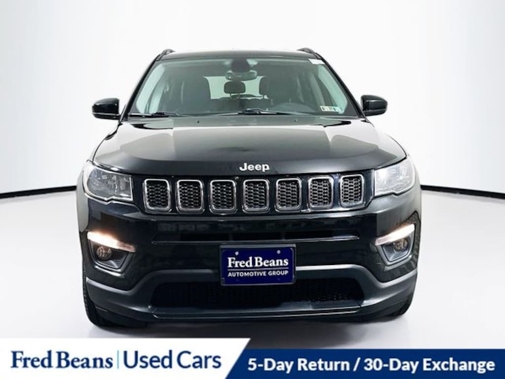 Used 2018 Jeep Compass Latitude SUV