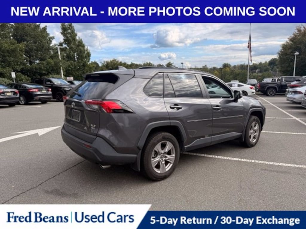 Used 2022 Toyota RAV4 XLE SUV