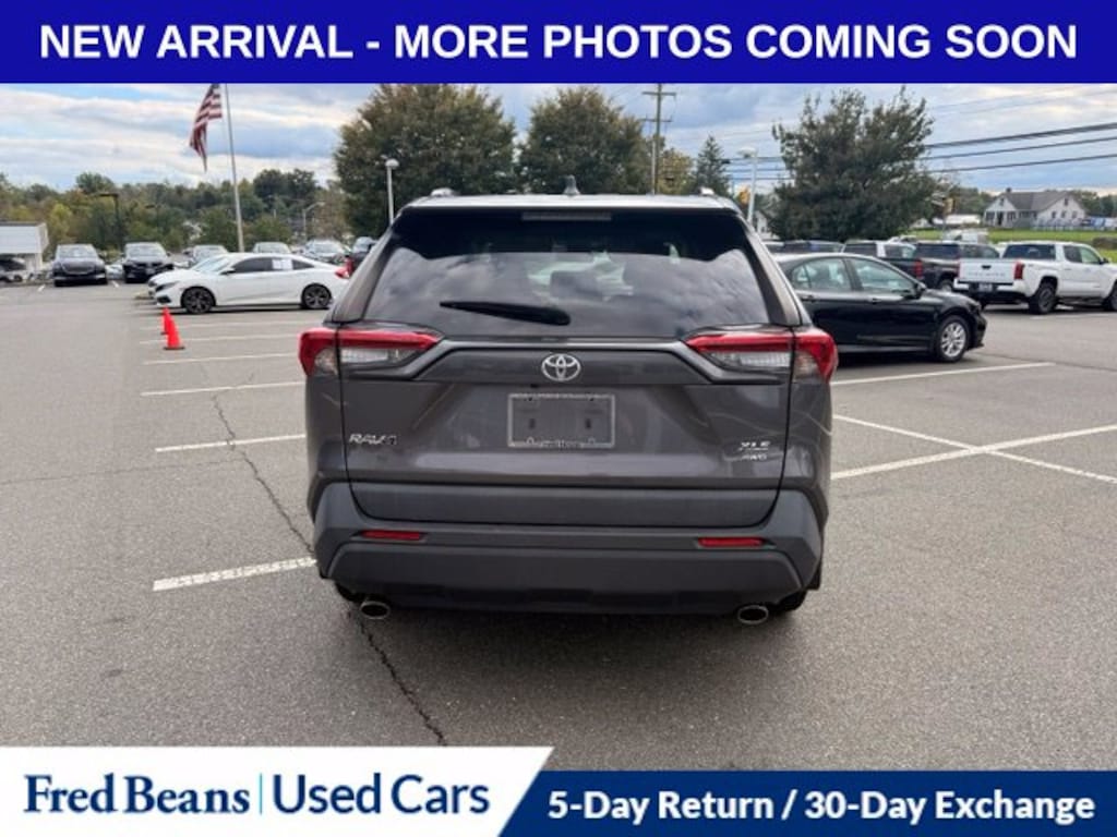 Used 2022 Toyota RAV4 XLE SUV