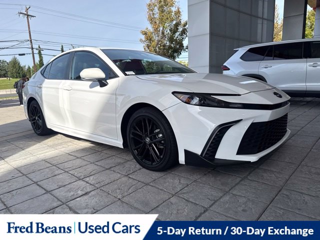 Used 2025 Toyota Camry SE Sedan