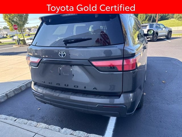 2024 Toyota Sequoia SR5 - Photo 7