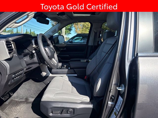 2024 Toyota Sequoia SR5 - Photo 19