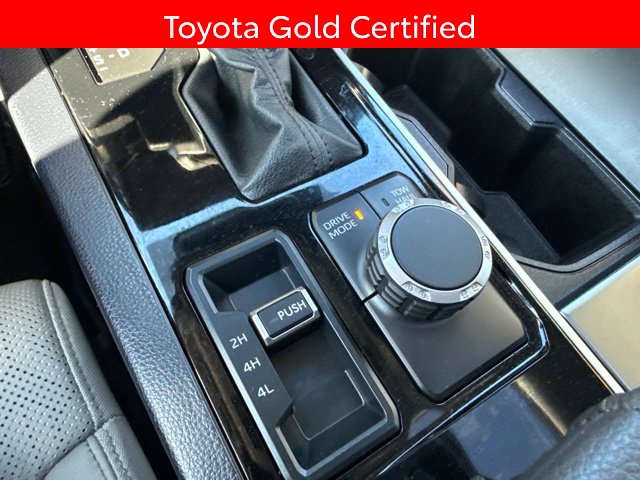 2024 Toyota Sequoia SR5 - Photo 23