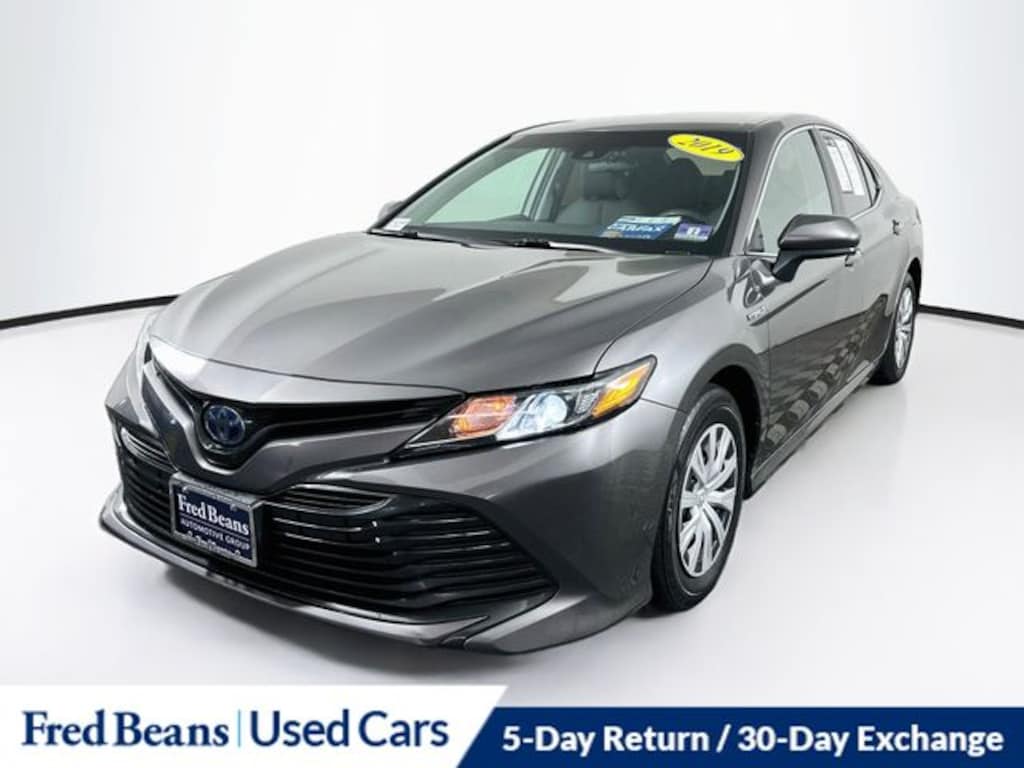 Used 2019 Toyota Camry Hybrid LE Sedan