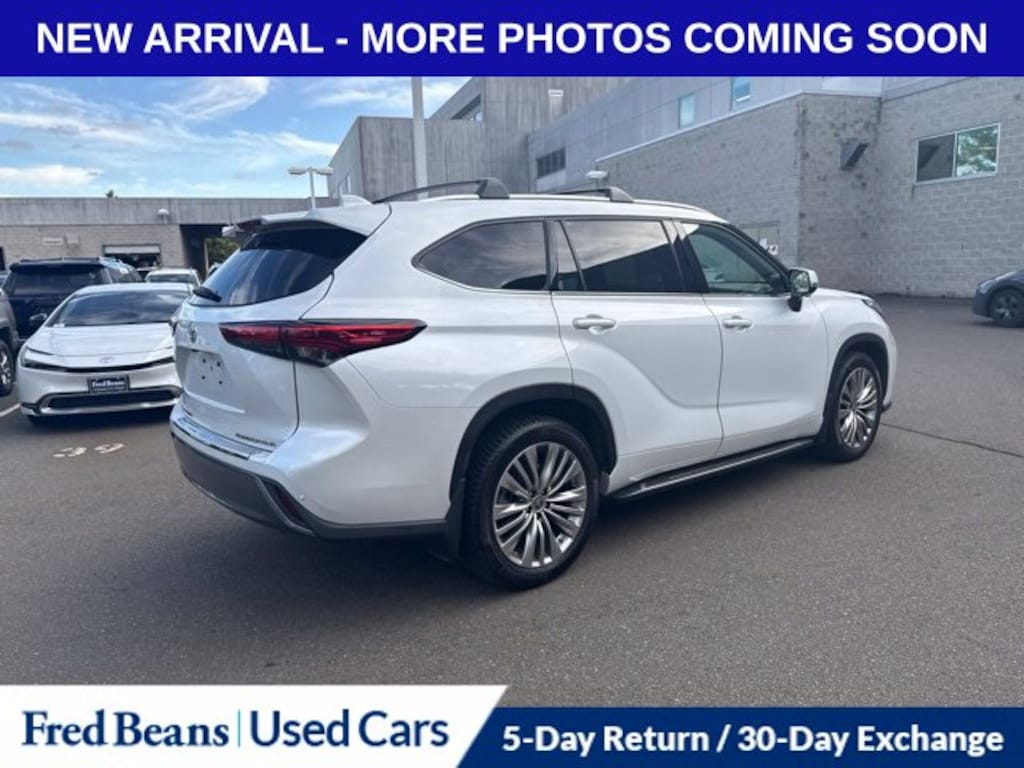Used 2023 Toyota Highlander Platinum SUV
