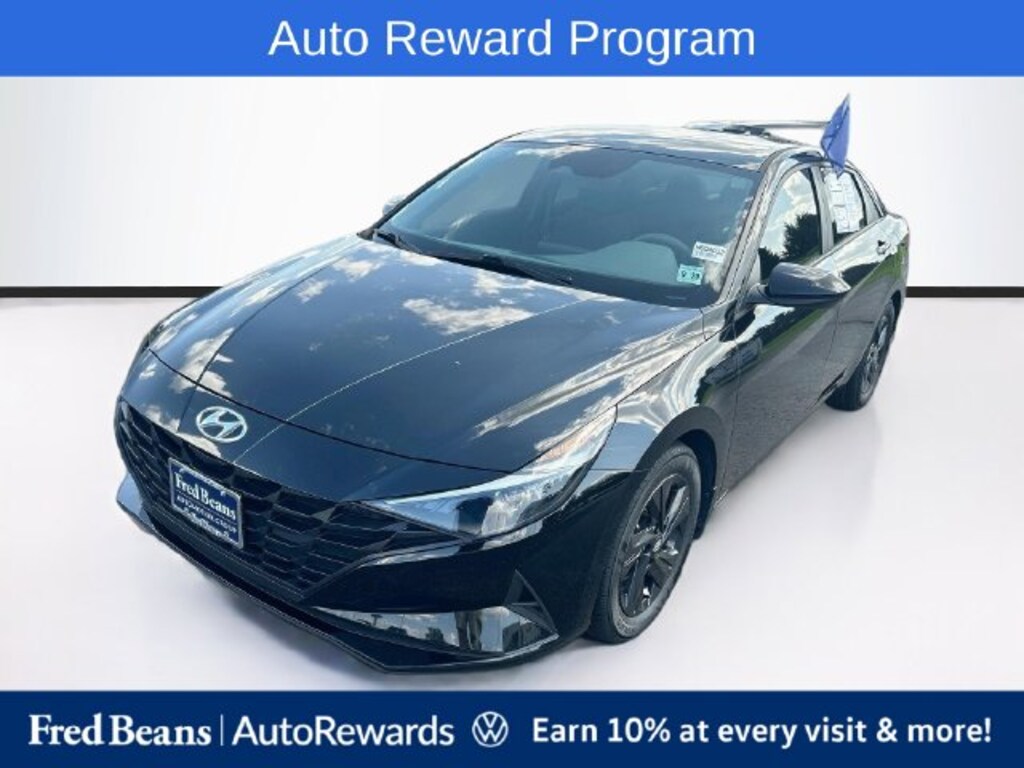 Used 2022 Hyundai Elantra SEL Sedan