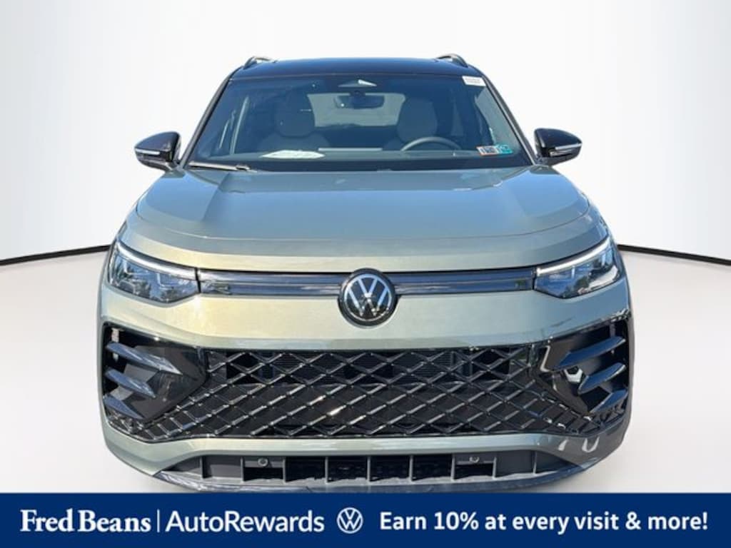 New 2026 Volkswagen Tiguan SE R-Line Black SUV