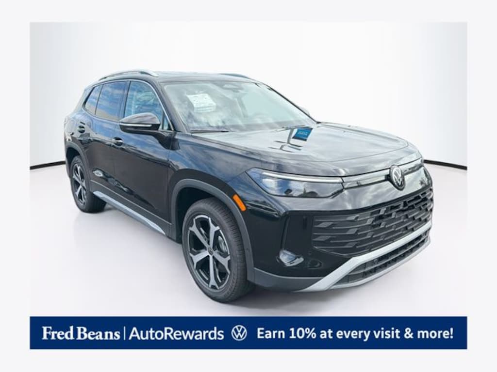 New 2026 Volkswagen Tiguan SE SUV
