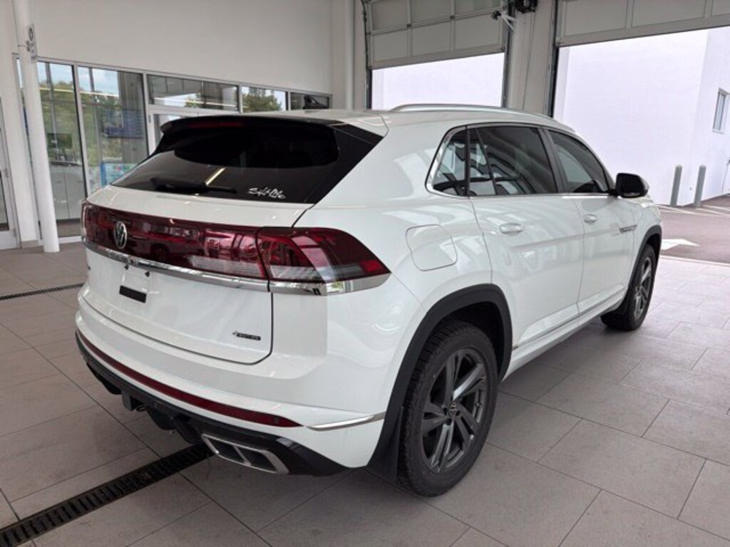 Used 2024 Volkswagen Atlas Cross Sport 2.0T SEL R-Line SUV