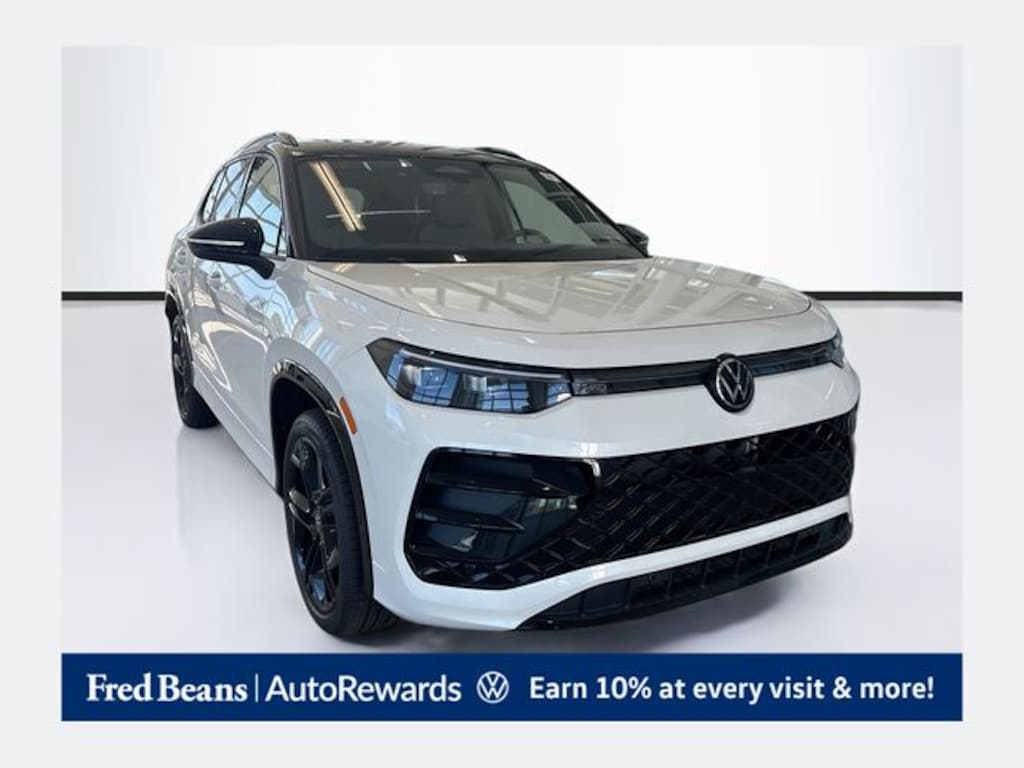 New 2026 Volkswagen Tiguan SE R-Line Black SUV