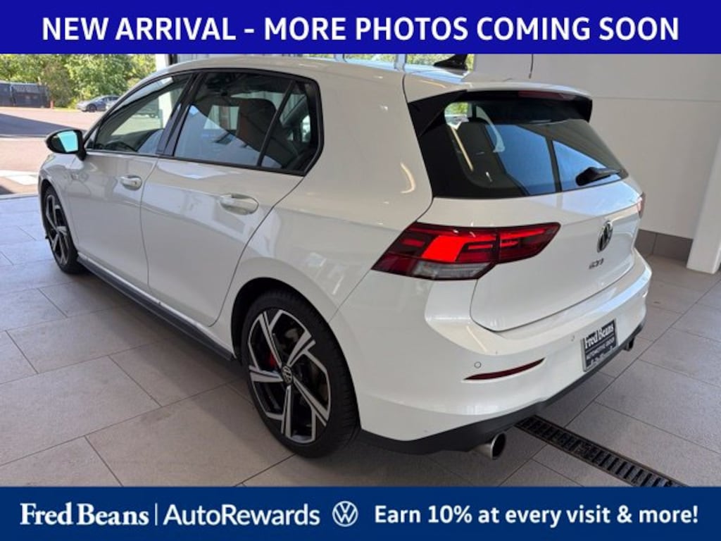 Used 2025 Volkswagen Golf GTI 2.0T SE Hatchback