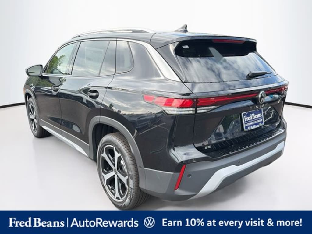 New 2026 Volkswagen Tiguan SE SUV