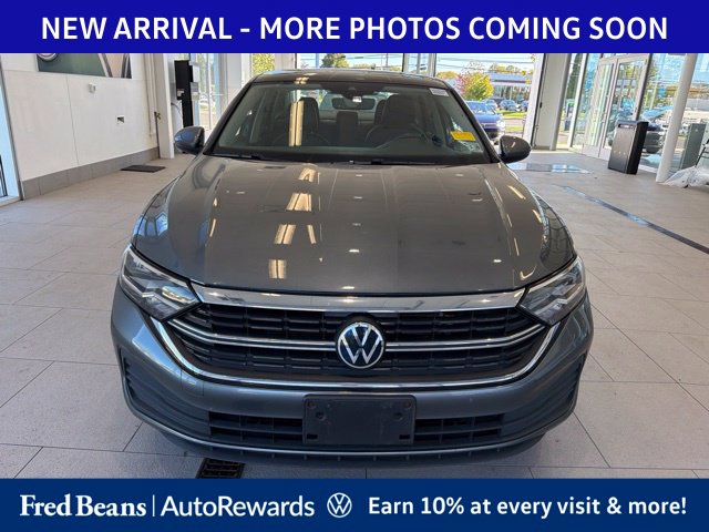 Used 2024 Volkswagen Jetta 1.5T SE Sedan