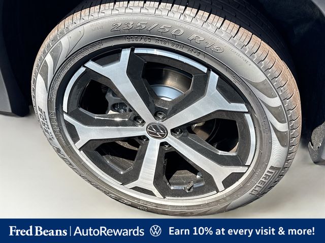 2025 Volkswagen Tiguan SE - Photo 22