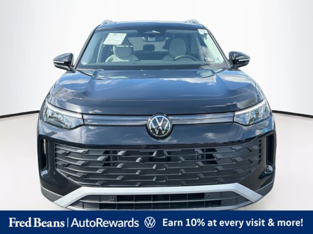 New 2026 Volkswagen Tiguan SE SUV