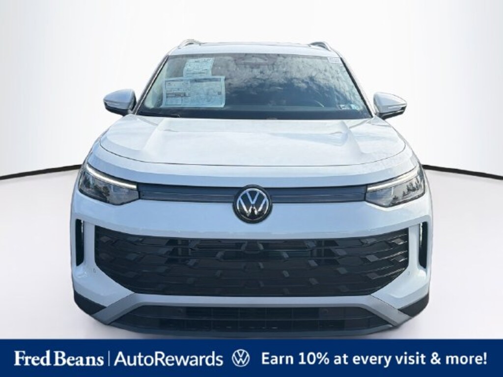New 2026 Volkswagen Tiguan SE SUV