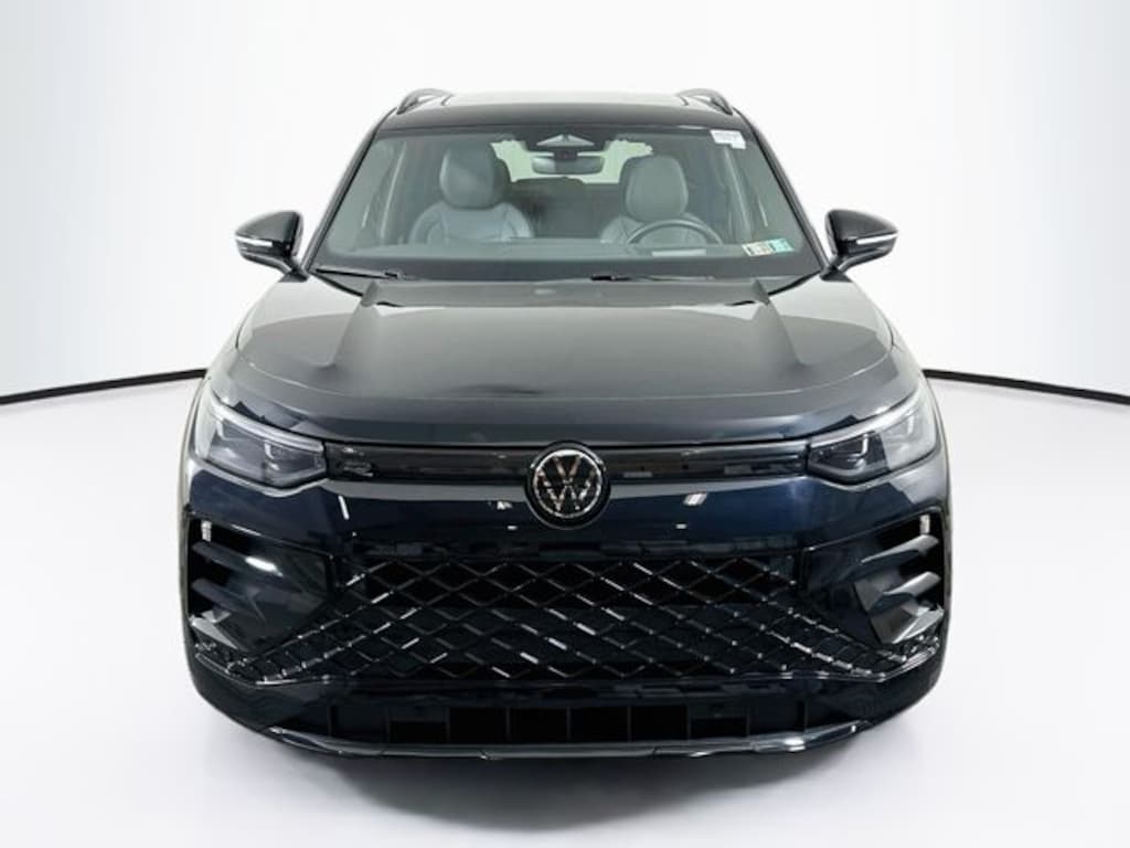 Certified 2025 Volkswagen Tiguan 2.0T SE R-Line Black SUV