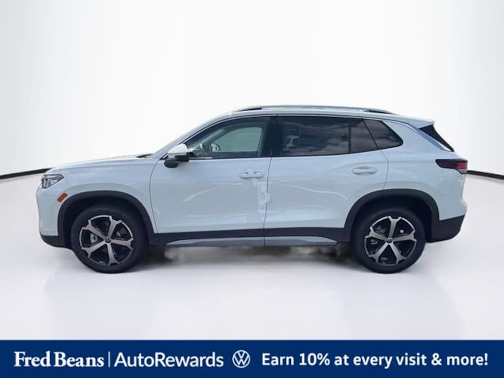 New 2026 Volkswagen Tiguan SE SUV