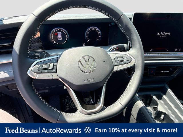 2025 Volkswagen Tiguan SE - Photo 9