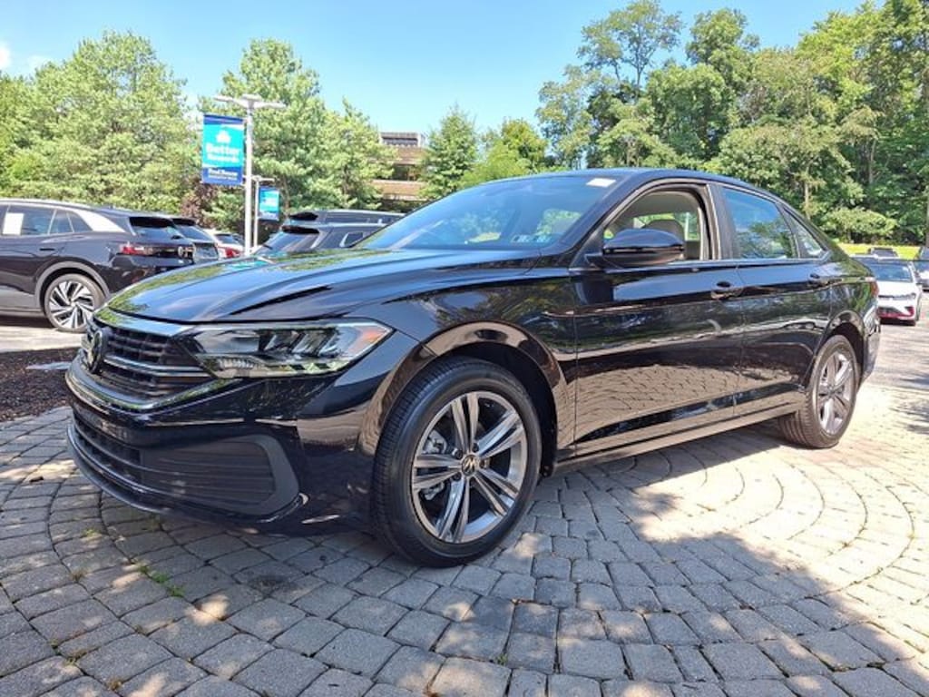 Used 2023 Volkswagen Jetta 1.5T SE Sedan