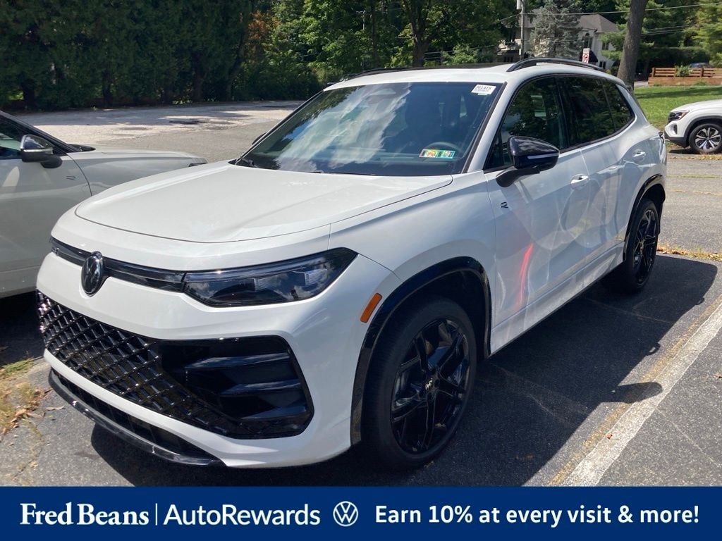 New 2026 Volkswagen Tiguan SE R-Line Black SUV