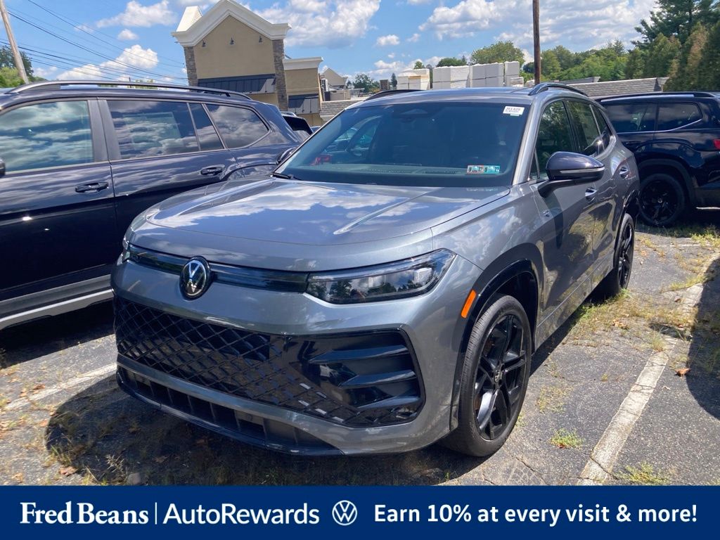 New 2026 Volkswagen Tiguan SE R-Line Black SUV