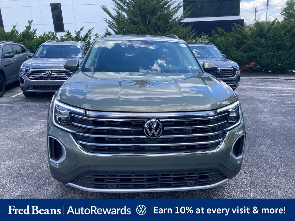 New 2026 Volkswagen Atlas SE w/Technology SUV