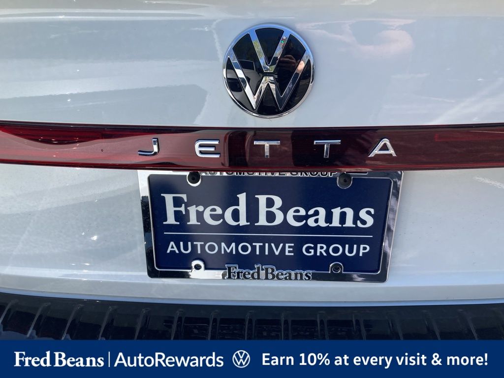 2026 Volkswagen Jetta SEL - Photo 10